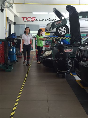 Car Engine Servicing